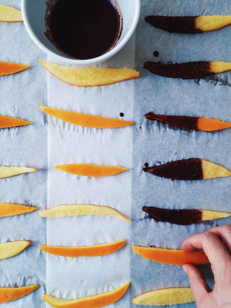 Oranges rediscovered: Turn orange peels into a fructose friendly treat // fructopia.de