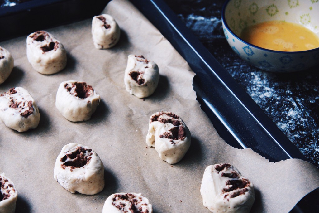 Kokos-Schokobrötchen für gemütliche Adventswochenende (vegan, fructosearm, weizenfrei) // Delicious Coconut Chocolate Buns for cozy winter weekends (vegan, fructose-friendly, wheat-free, lowFODMAP)