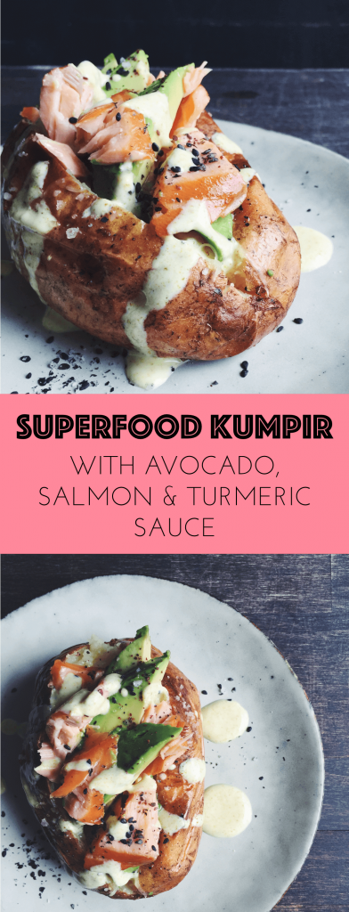 Superfood Kumpir: Turkish Baked Potato With Salmon, Avocado and Turmeric Dressing | Sugar-free Recipes by fructopia.de
