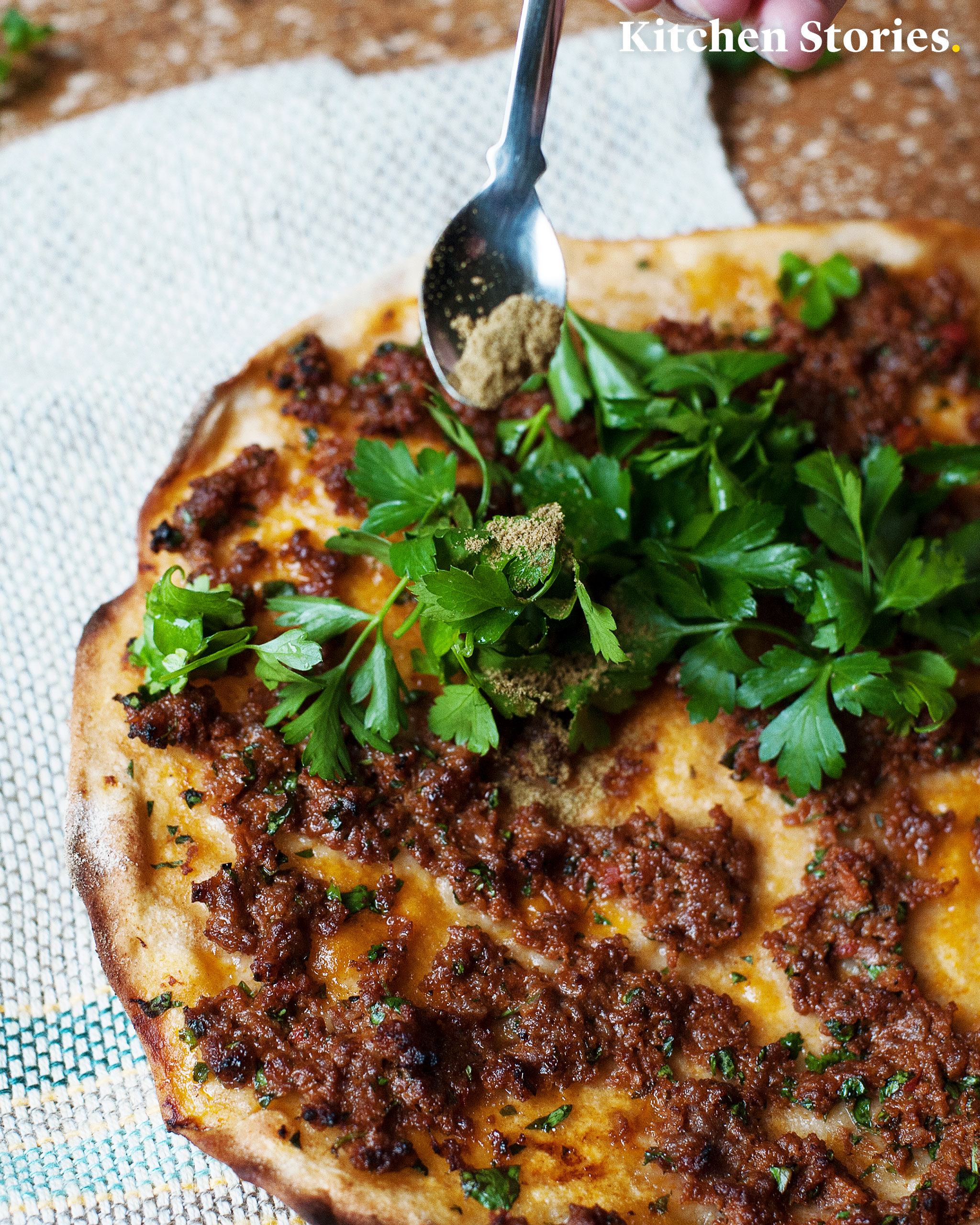 Knusprige Lahmacun selber machen - Fructosearm und mit Dinkelmehl